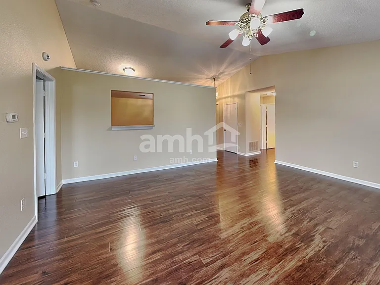 2265 Lakecrest Dr — Photo 8