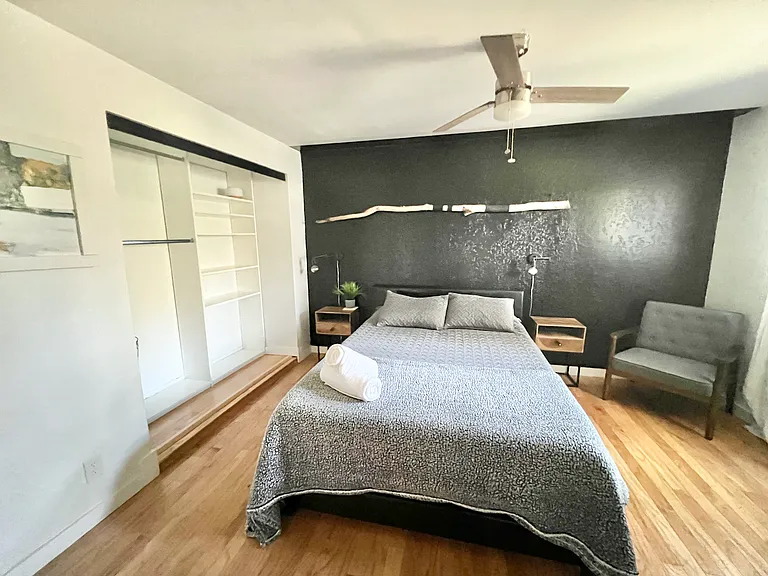 24556 Geneva Dr — Photo 2