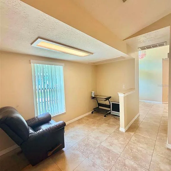 5647 Dalton Ct — Photo 3