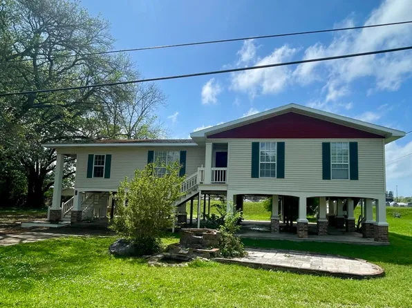 112 S Cedar St, Abbeville, LA 70510