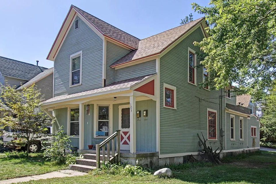 1st image of 103 Fitzhugh Ave SE #2