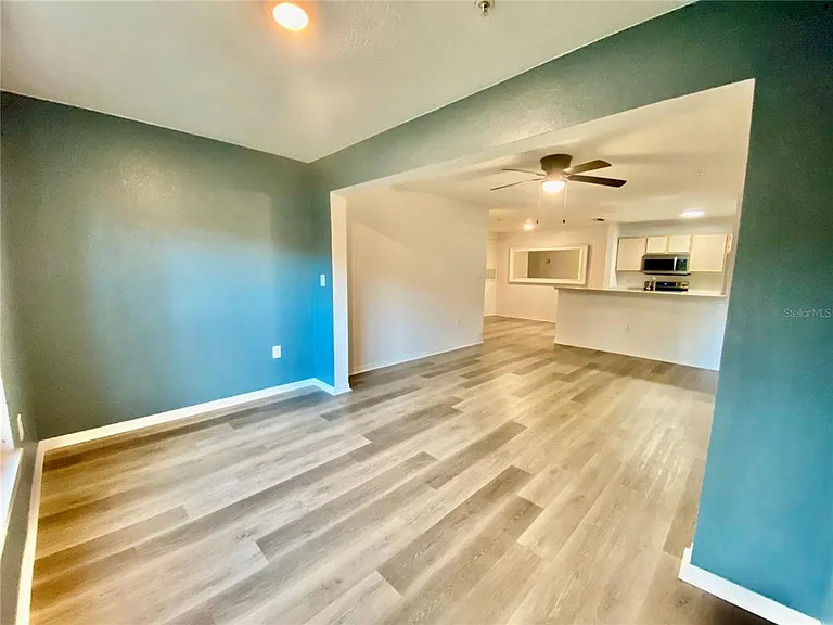5463 Vineland Rd #5103 — Photo 18
