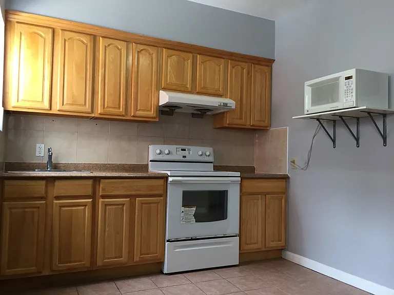 4916 Cypress St #2 — Photo 2