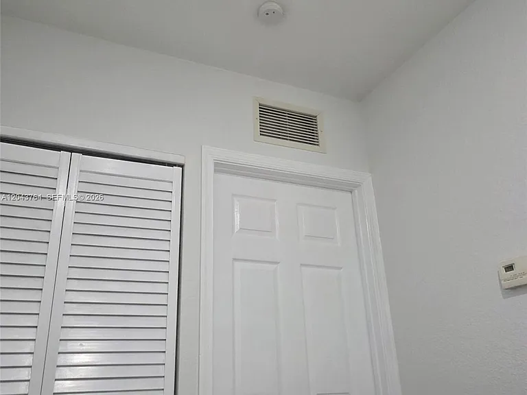 8215 SW 27th St #103 — Photo 16