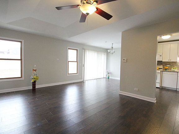2nd image of 1870 Fox Run Dr Unit D