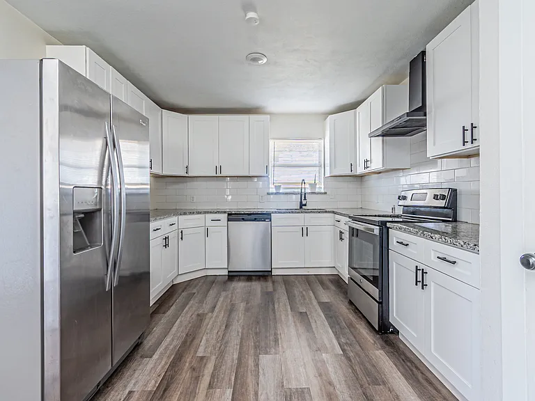 308 Franklin Dr — Photo 7