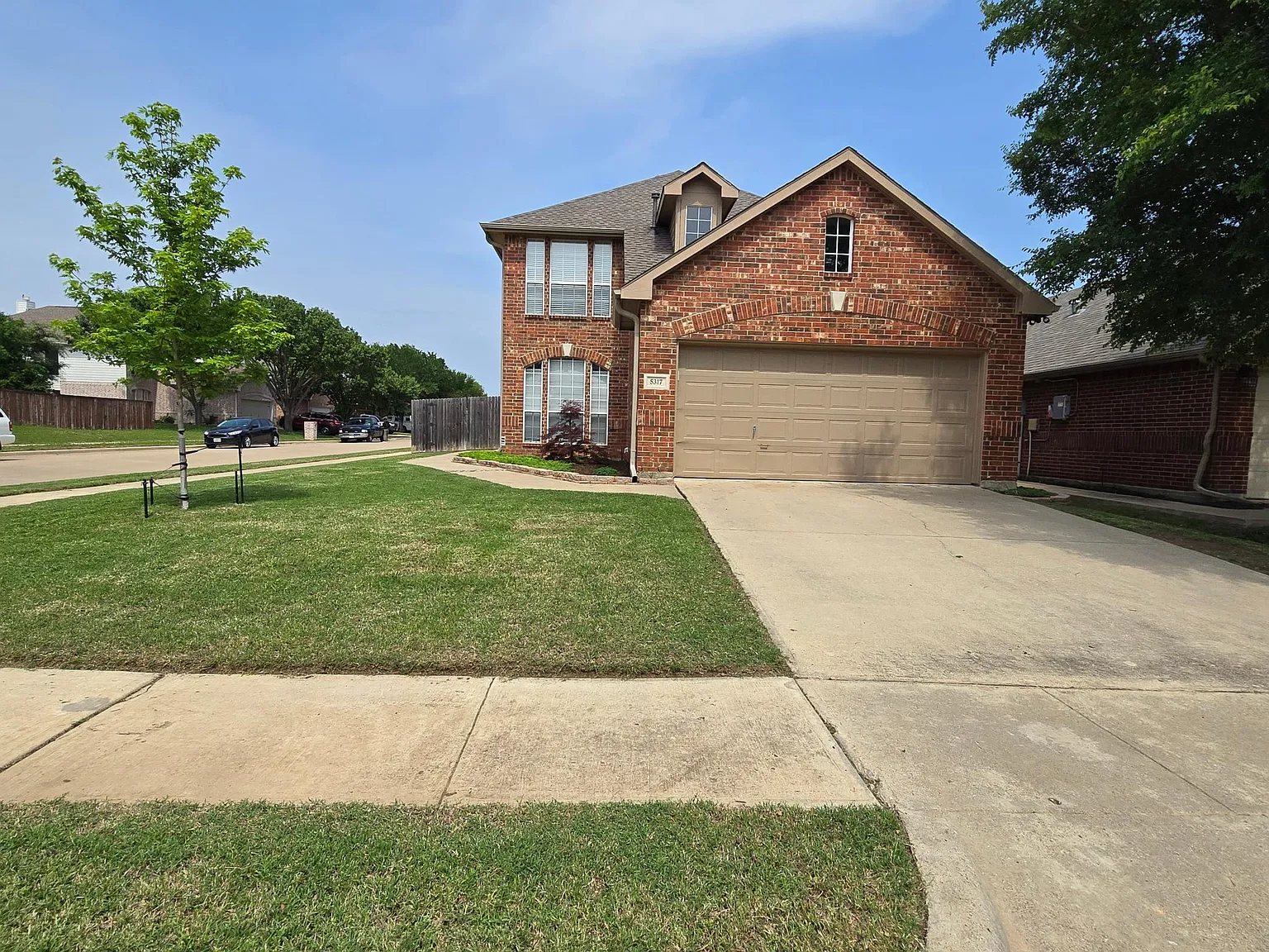 4 bed, 2552 sqft, $2,700 — Photo 1