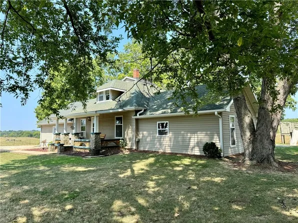 5494 SW State Route U, Rich Hill, MO 64779