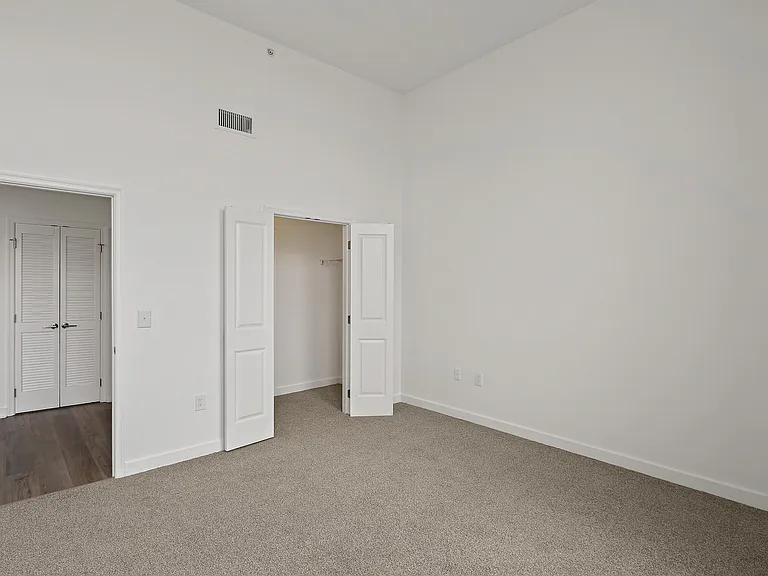 101 S Ellwood Ave — Photo 64