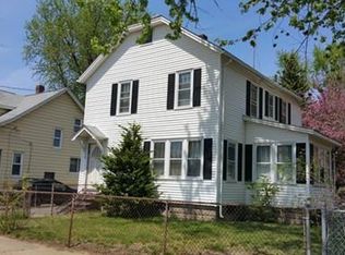 24 Stuyvesant St, Springfield, MA 01104