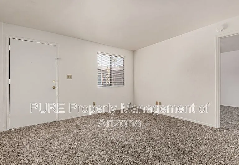810 W 2nd St #D — Photo 9