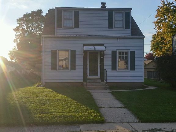 5th image of 130 East Ave