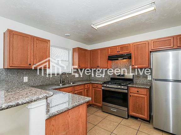 4th image of 8735 Texas Acorn Ave