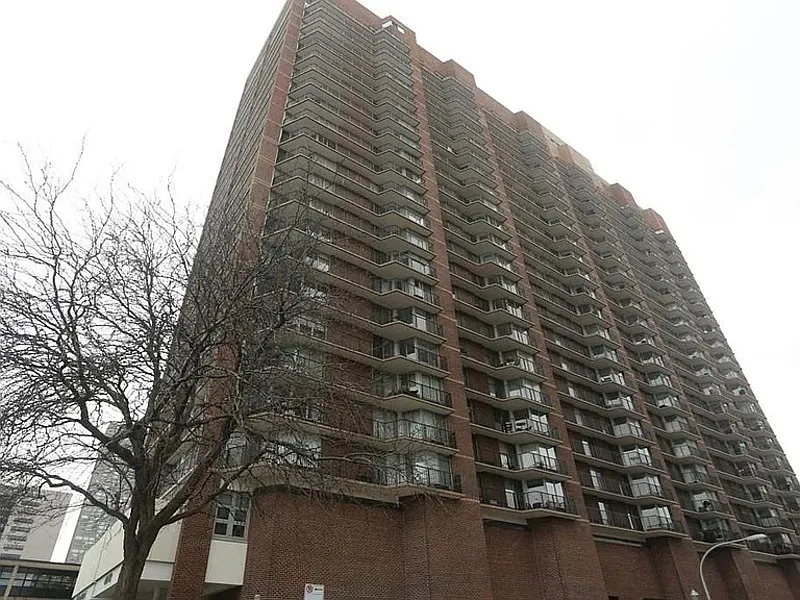 1 bed, 1.0 bath, 957 sqft, $1,590 — Photo 2