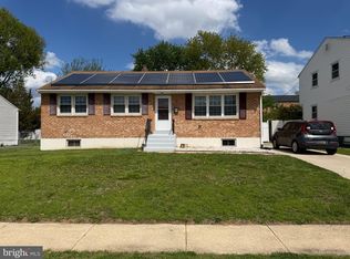 106 E Lunenburg Dr, New Castle, DE 19720