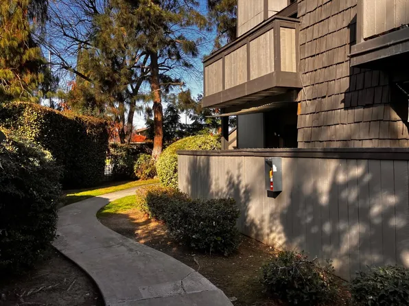 4860 E Lane Ave Unit 102, Fresno, CA 93727