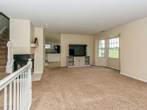 2nd image of 16424 W Teton Dr