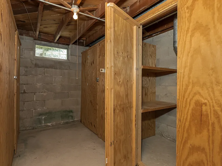 347 N Eton St #18 — Photo 22