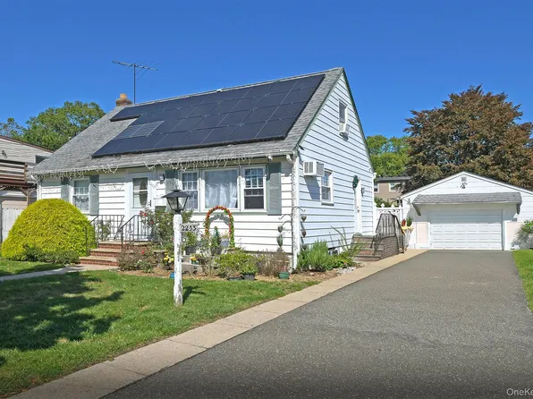 2233 6th Street, East Meadow, NY 11554