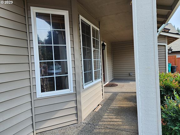 3rd image of 3121 NE 181st Ave