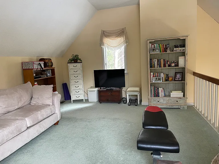 47 Drury Ln — Photo 16
