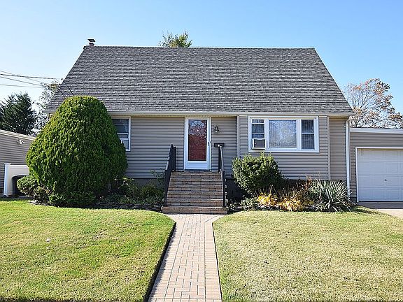 2nd image of 84 Philadelphia Ave