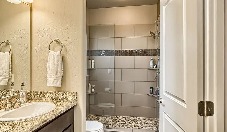 1061 Compton Way — Photo 13