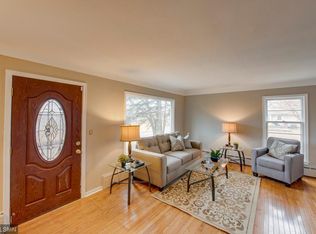 1756 Prosperity Rd, Saint Paul, MN 55109