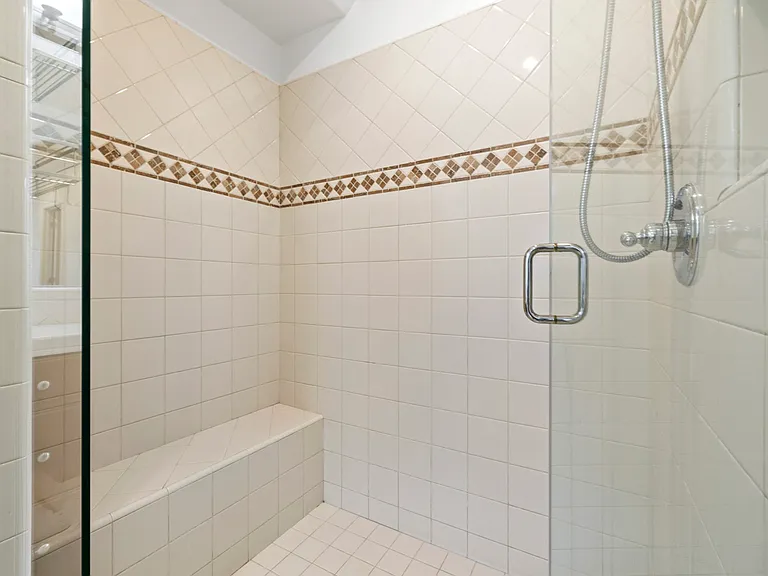 113 Azzuro Dr — Photo 17