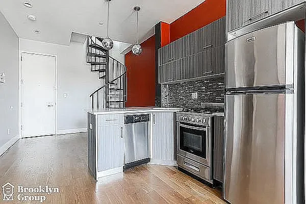 66 Pulaski St #6