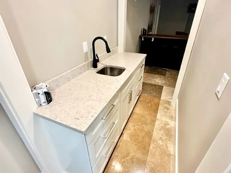 910 Santa Rosa Blvd — Photo 22
