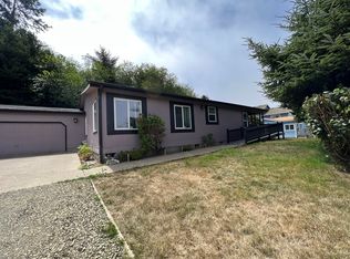 355 NW 55th St, Newport, OR 97365