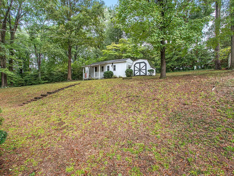 2115 Cedarhurst Dr — Photo 9