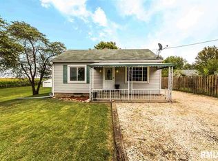 406 N Hickory St, Glasford, IL 61533