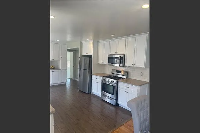 545 S Sadler Ave — Photo 7