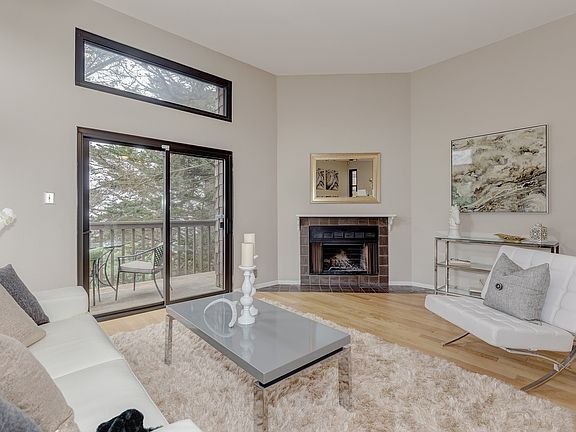 3rd image of 45 Hyde Ct APT 6