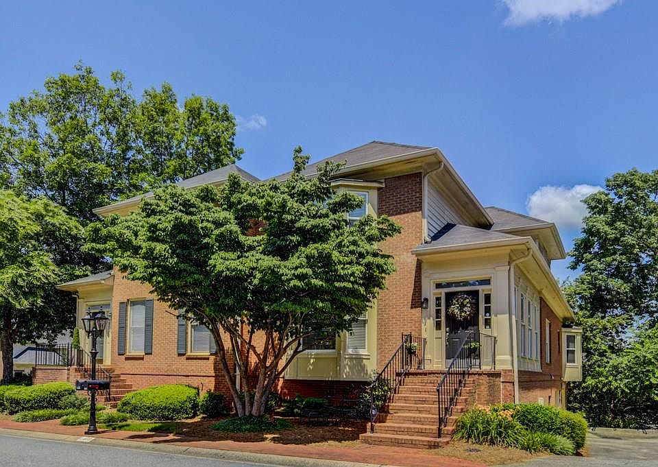 1st image of 6102 Forest Hills Dr