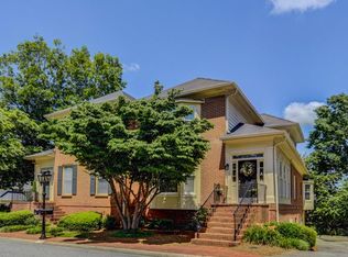 6102 Forest Hills Dr, Peachtree Corners, GA 30092