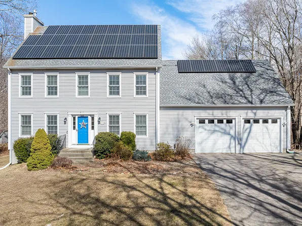9 Autumn Way, Ledyard, CT 06339