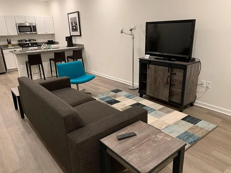 Towne Center Apartments — Photo 46