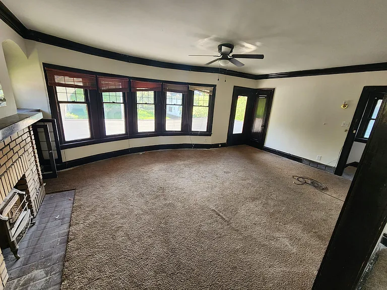856 Linn Dr #2 — Photo 3