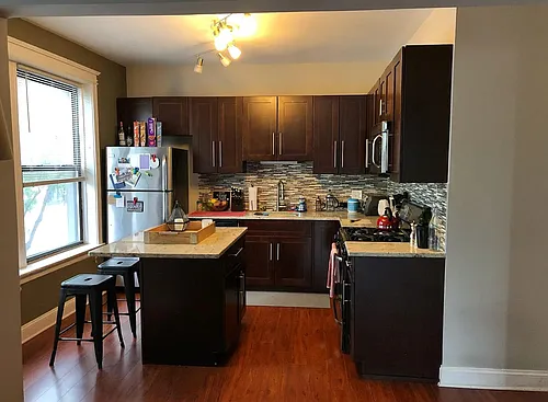5454 N Broadway St #2 Photo 1