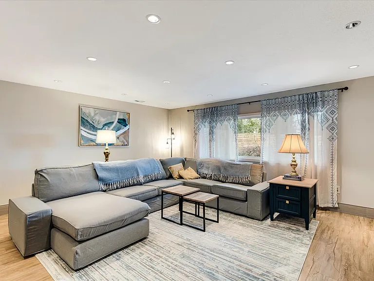 6935 SW Taylors Ferry Rd — Photo 21