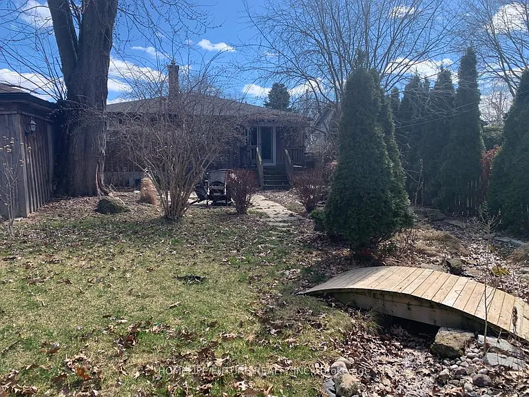 316 Walmer Rd — Photo 30