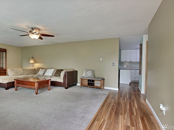 5th image of 123 158th Street Ct E