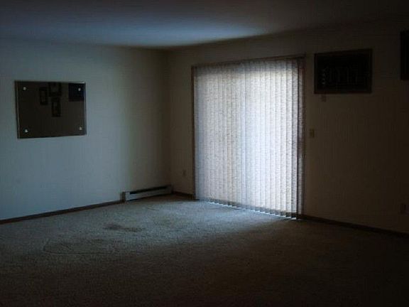 4th image of 808 S Park Ave APT 1F