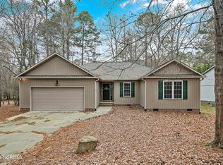 1467 Carolina Dr, Sanford, NC 27332
