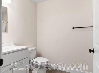 222 Coles Hls #201, Jackson, MO 63755