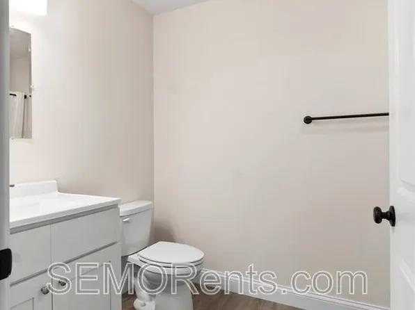222 Coles Hls #201, Jackson, MO 63755