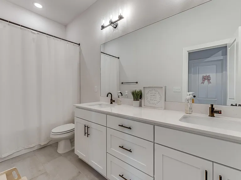 6807 Autumn Ave — Photo 3
